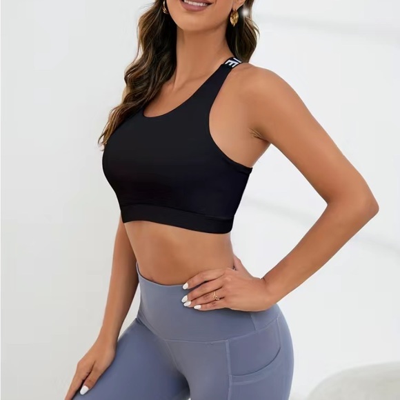 U-neck Letter Criss Cross Back Sports Bra, Sleeveless Yoga Fitness Workout Tank - Picture 10 of 10